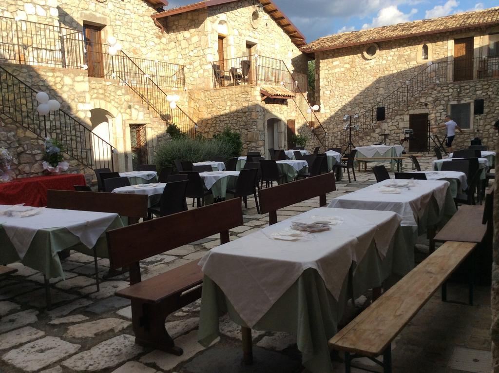 Hotel Il Feudo Dei Pierleoni Celano Exterior foto